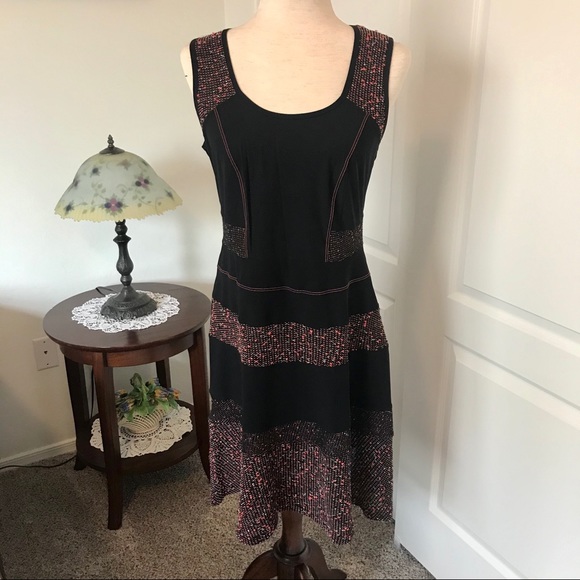 2 piece DECA Paris Dress with Top - Picture 3 of 8